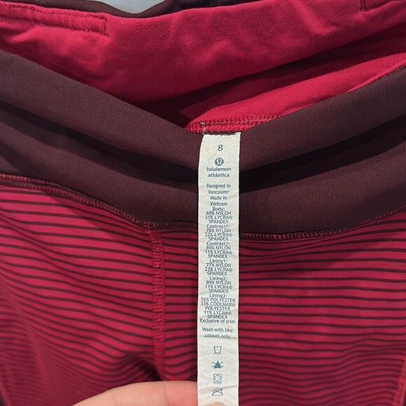 Lululemon capri pants with pockets - Picture 3 of 5